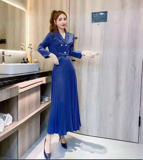 Women Classy Collar Down Crop Blazer With Pleated Long Skirts